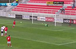 Video: Benfica youngster emulates Eric Cantona's 'worst panenka ever'