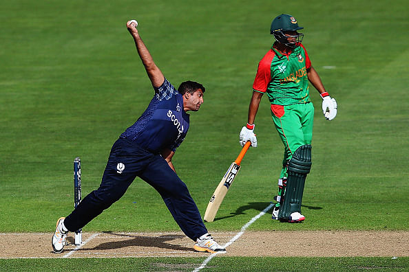 Majid Haq bowling one his slowest deliveries at 40mph against Bangladesh in a World Cup match