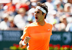 Roger Federer sets final rematch with Novak Djokovic