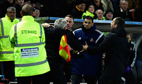 Video: Sunderland manager Poyet goes one-on-one against Hull boss Steve Bruce in a touchline row