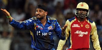 Glad we picked early wickets, hope we can continue doing that: Harbhajan Singh