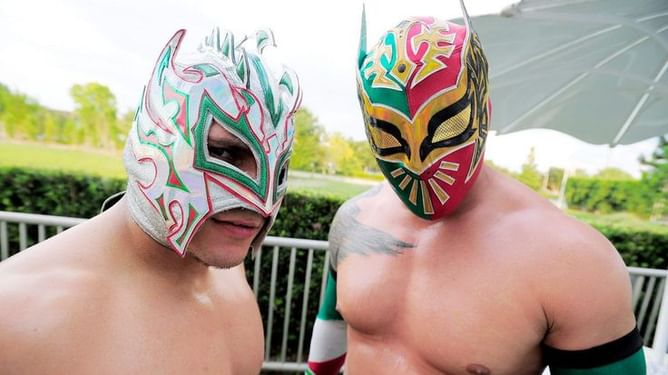 Why the Lucha Dragons are getting pushed, original AJ Lee plans