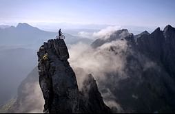 Video: Most insane bike ride ever attempted - 'The Ridge'