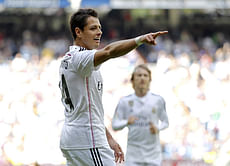 Reports: Manchester United all set to offer Javier Hernandez in a swap deal for Southampton's Nathaniel Clyne