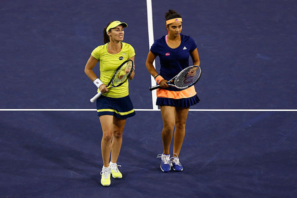 Sania Mirza and Martina Hingis lose their first competitive match in women's doubles