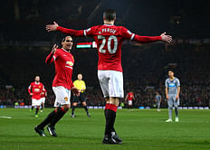 Here's why Manchester United should offer Robin van Persie a contract extension