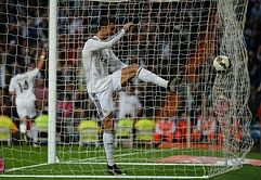 Fake FB Wall: Cristiano Ronaldo fails in attempt to explain why he didn't celebrate Arbeloa's goal