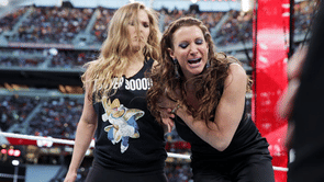 More on Ronda Rousey vs Stephanie McMahon singles match at Wrestlemania 32