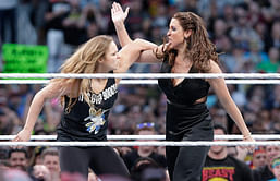 Ronda Rousey and Stephanie angle at Hell In A Cell? Possible huge feud at WM 32, more
