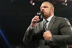 WWE Elimination Chamber 2015: 3 Possible Endings for Dean Ambrose vs. Seth Rollins