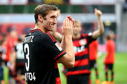 Bayer Leverkusen midfielder Stefan Reinartz joins rivals Eintracht Frankfurt