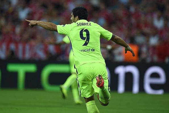 Video: Luis Suarez's sensational skill humiliates Mehdi Benatia