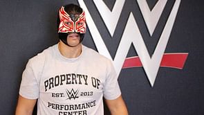 WWE's new masked wrestler, Alberto's Lucha Underground deal, Terry Funk update
