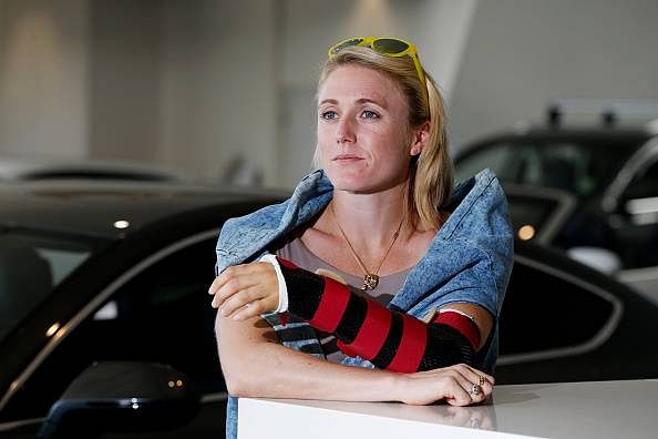 Elite Australian athlete Sally Pearson suffers "bone explosion"