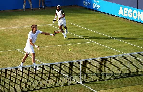 Paes-Nestor enter Queen's Club semis