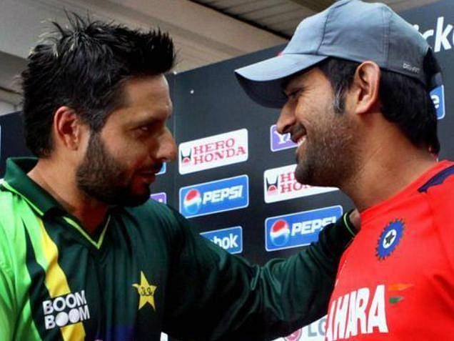 Subcontinental trend to blame heroes after defeats: Shahid Afridi on MS Dhoni