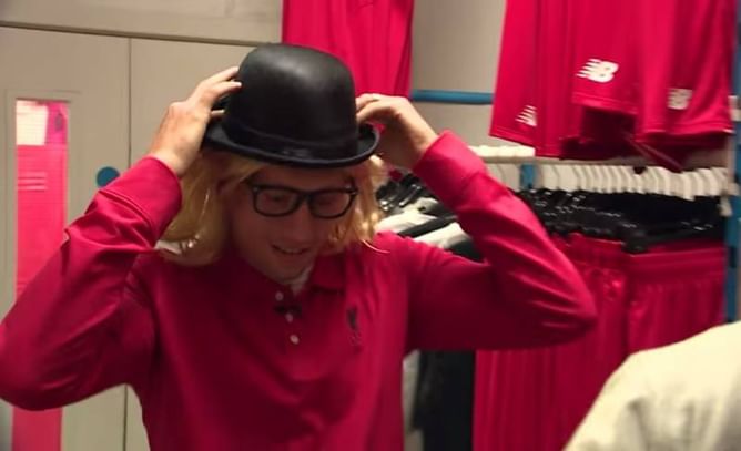 Video: Jordan Henderson and Lucas Leiva prank Liverpool store customers
