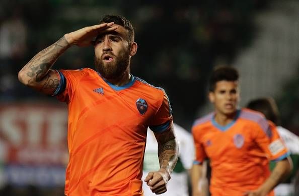 Valencia defender Otamendi opens door to big money move