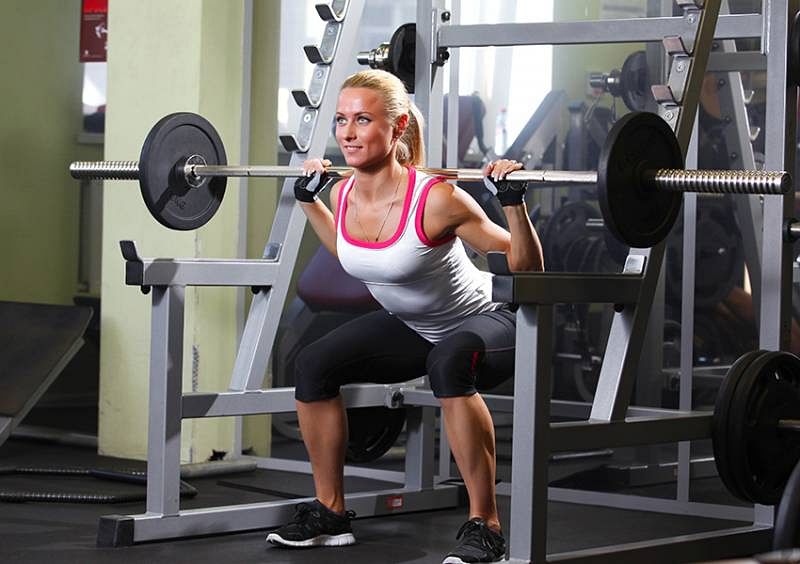 9 Extremely Good Reasons Women Should Start Lifting Weights