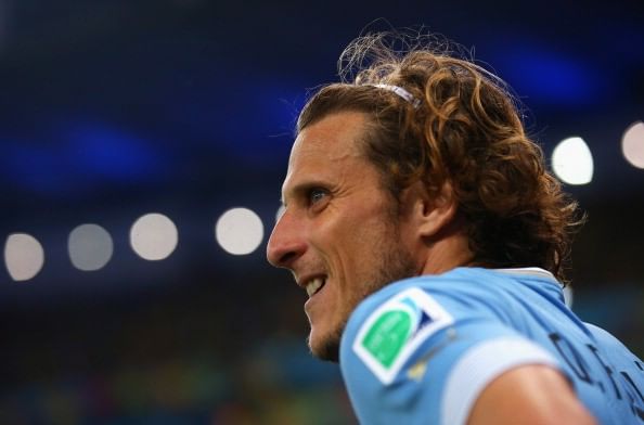 Diego Forlan rejoins boyhood club Penarol