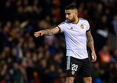 Manchester United target Otamendi returns to training with Valencia