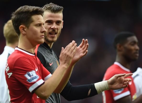 Video: Manchester United's Ander Herrera shows he can replace De Gea with brilliant saves