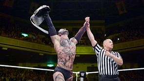 Video: John Cena, Cesaro and others congratulate Finn Balor, Balor does Bullet Club Gesture