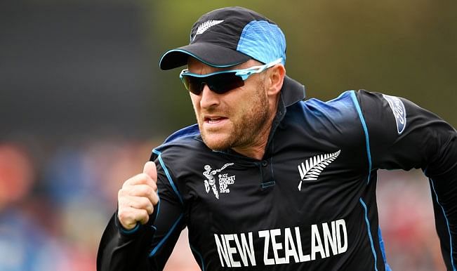Brendon McCullum tells David Warner to show respect to Joe Root