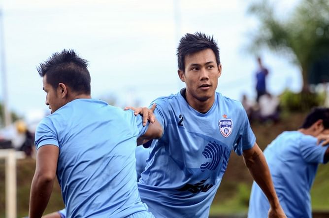 Bengaluru FC's Udanta Kumam training with English side Oxford United FC