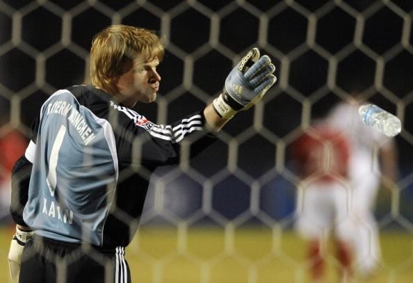 Legendary goalkeeper Oliver Kahn bids adieu