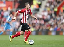 Morgan Schneiderlin close to completing move to Manchester United after passing medical
