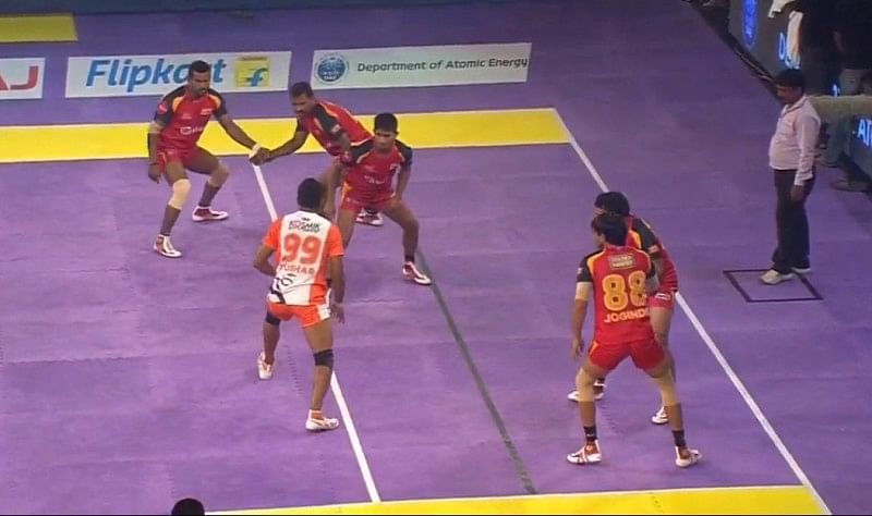 Star Sports Pro Kabaddi: Bengaluru Bulls maintain momentum with 31-26 win over Puneri Paltan