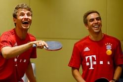 Video: Bayern duo Thomas Muller and Philipp Lahm take on Chinese table tennis champions