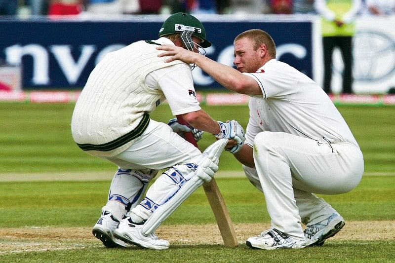 Andrew Flintoff consoles Brett Lee after the Edgbaston Test in 2005