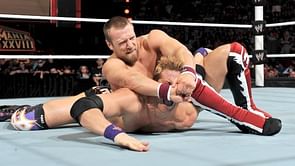 5 current WWE headliners who do not have submission manoeuvres