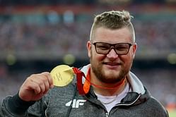 Pawel Fajdek denies giving his gold medal as payment to the taxi driver