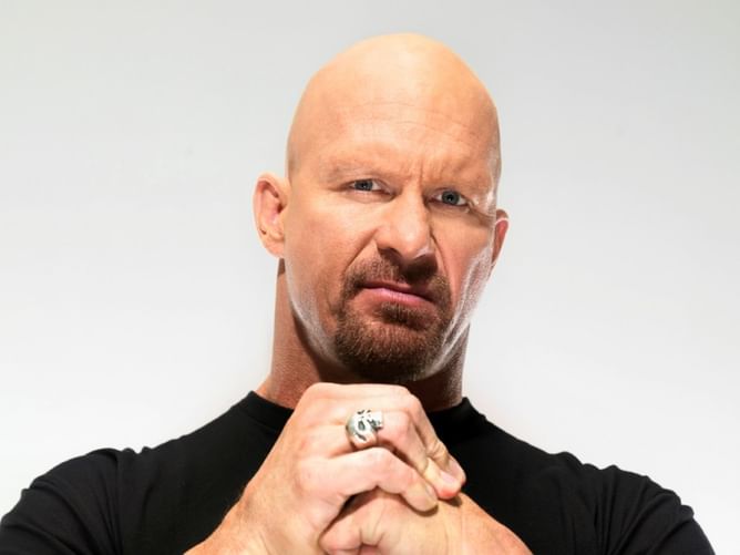 Stone Cold dares The terminator, big support for Hogan