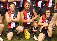 Video: Shane Warne plays Aussie rules football