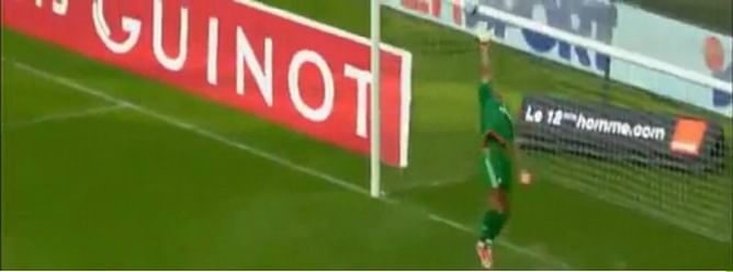 Video: Marseille's Roman Alessandrini scores crazy long range goal against Juventus