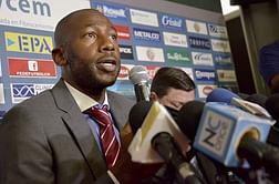 Video: Costa Rica head coach Paulo Wanchope resigns after fighting security guard