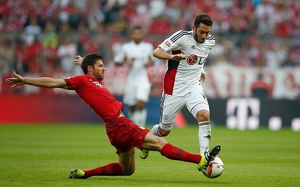 Bayern Munich thrash Bayer Leverkusen 3-0 without a centre back in the XI