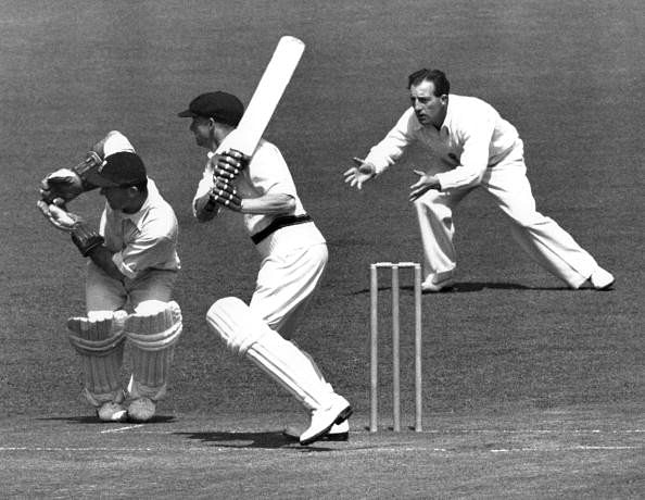 10 occasions when famous cricketers refused to walk