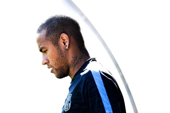 Neymar's agent advises his client to play for Real Madrid and use tax havens