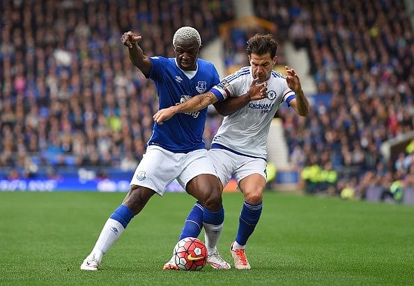Arouna Kone Fabregas Chelsea Everton