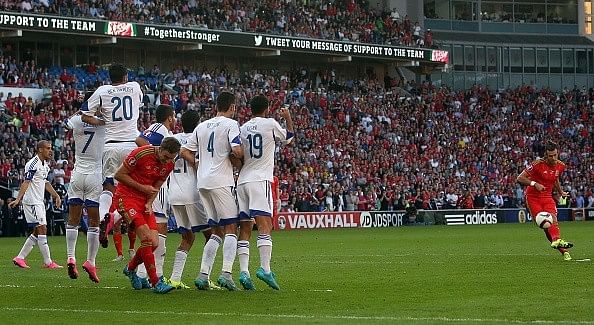 Video: Tal Ben Haim tries to jinx Gareth Bale's freekick against Israel