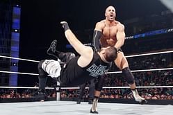 Superstars getting caught red-handed, Cesaro working with Rib injury and more