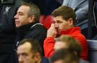 Steven Gerrard Liverpool bench