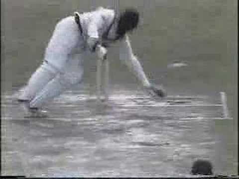 Video: Waqar Younis battles Brian Lara in one of the greatest overs in cricket history