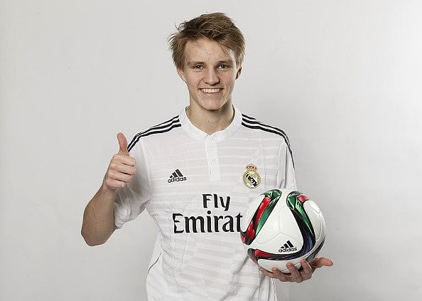 Video: Real Madrid Martin Odegaard pulls off a ridiculous no-look touch in training with Norway
