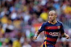 Dani Alves reported to be the man behind Neymar's bald look